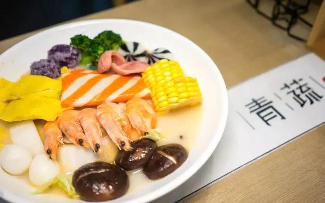 新手在县城开一家餐饮店，需要注意什么？